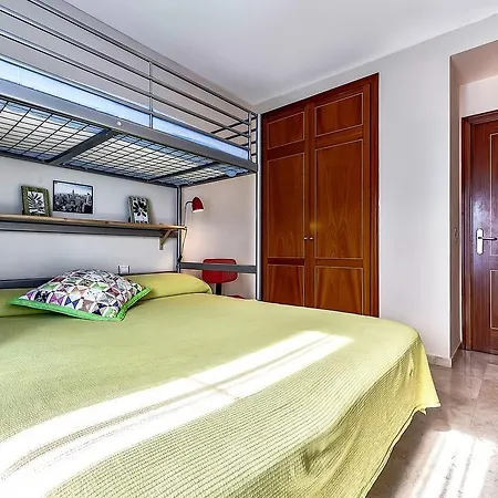 Beautiful House In Club De Mar Apartment